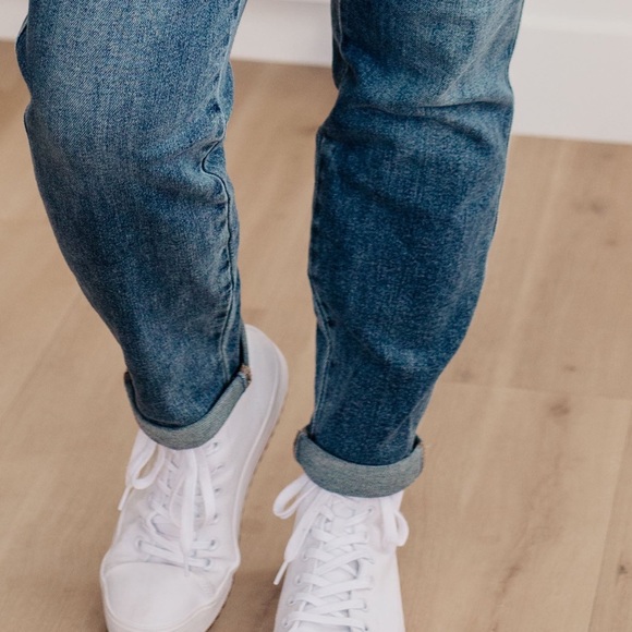 Judy Blue Pull On Denim Joggers in Medium Wash - Picture 6 of 7